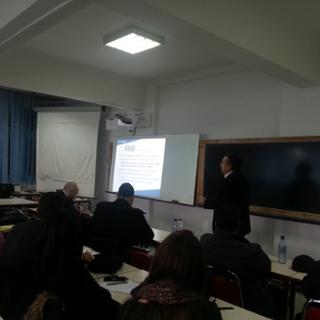 Carlos Juiz imparte su conferencia en la Universit de Tunis el Manar
