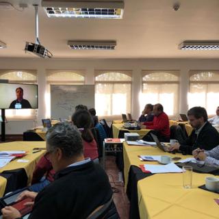 Carlos Juiz impartiendo un seminario en la Universidad de Talca